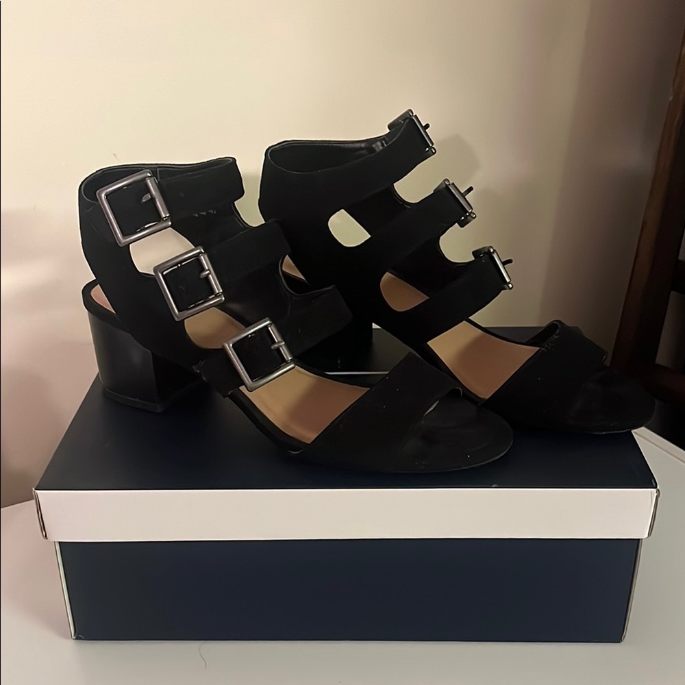 Kaari Blue Black Heeled Sandals with Straps